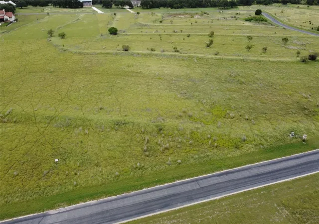 4th image of 21 / 22 Blackbuck Ct, Marble Falls, TX 78654 | MLS# 9118561