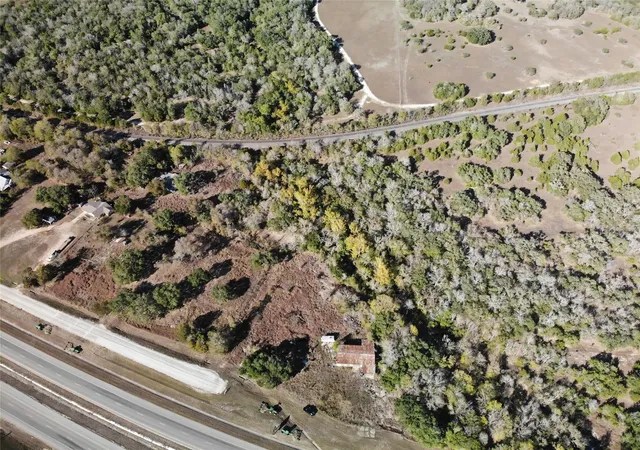 Photo 3 of Sale Pending at 2909 71 Highway E, La Grange, TX 78945 | MLS# 6860129 | Listing updated on 2026-04-02