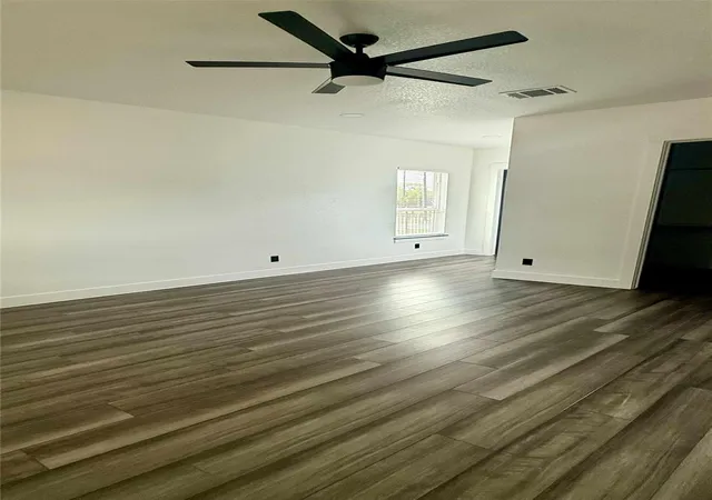 Photo 3 of Single family home for sale at 146 Buena Fortuna Rd, Elgin, TX 78621 | MLS# 7628121 | Listing updated on 2026-08-01