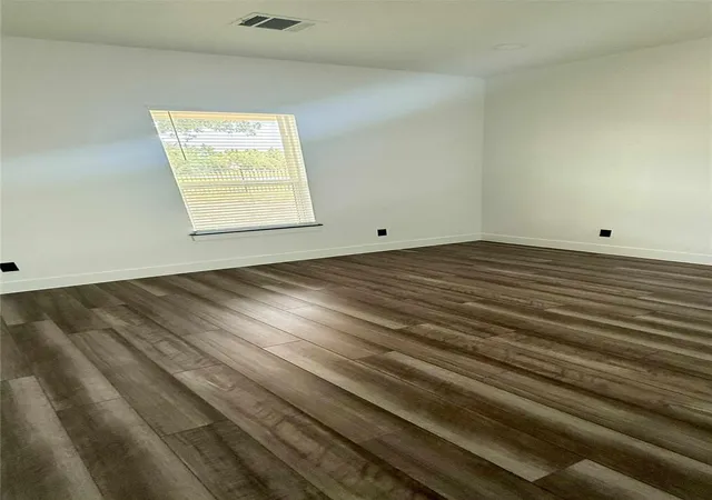 Photo 3 of Single family home for sale at 146 Buena Fortuna Rd, Elgin, TX 78621 | MLS# 7628121 | Listing updated on 2026-08-01
