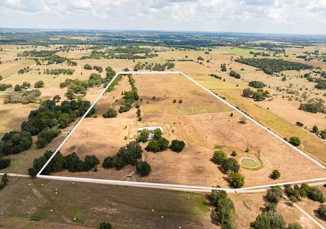 Homes for sale in Schulenburg, TX | 258 Private Road 2006, Schulenburg, TX 78956 | MLS# 4821765