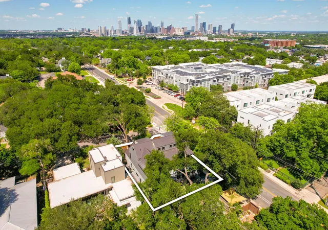 40th image of 2300 Bluebonnet Ln, Austin, TX 78704 | MLS# 4361229