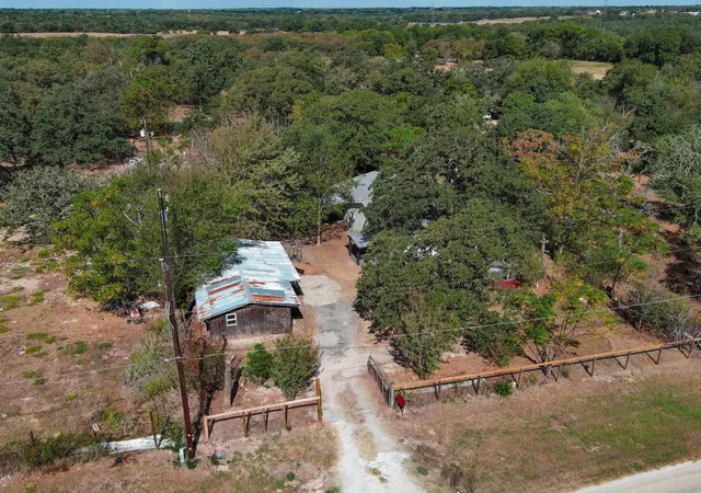 Photo 2 of Single family home for sale at 176 Lacy Dr, Elgin, TX 78621 | MLS# 5529822 | Listing updated on 2026-09-21