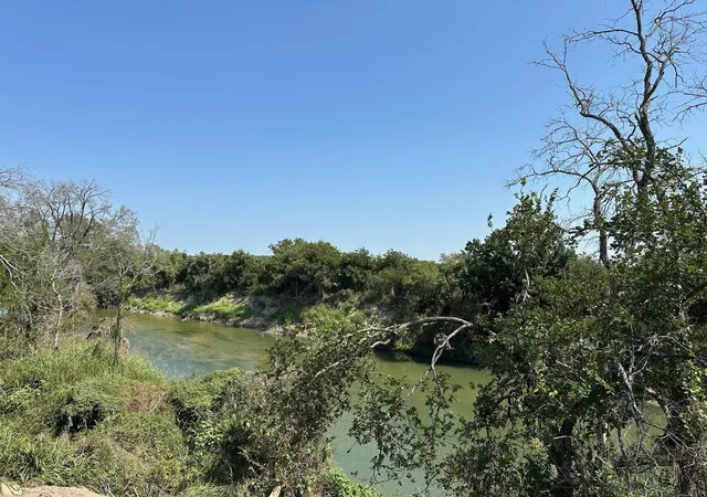 1st image of 105 Winding River Rd, Kempner, TX 76539 | MLS# 3595802