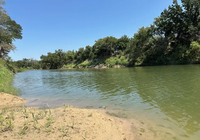 2nd image of 105 Winding River Rd, Kempner, TX 76539 | MLS# 3595802