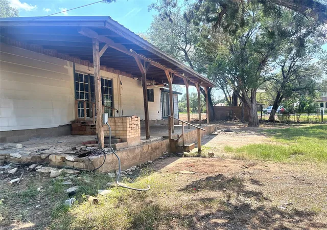 Photo 4 of Single family home for sale at 300 Stone Ridge Dr, Austin, TX 78734 | MLS# 3318203 | Listing updated on 2026-07-16