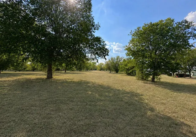 2nd image of 2210 Pecan St, Bastrop, TX 78602 | MLS# 9837805