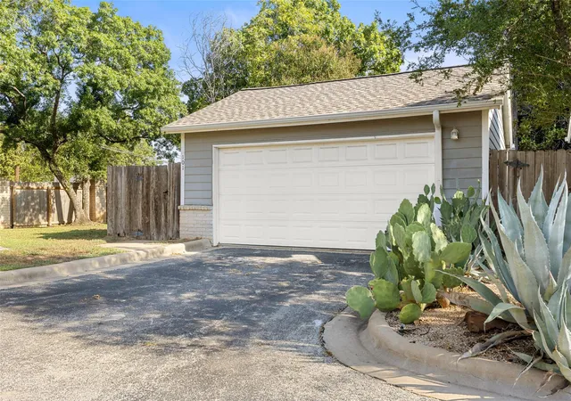 2nd image of 2001 Parker Ln, Austin, TX 78741