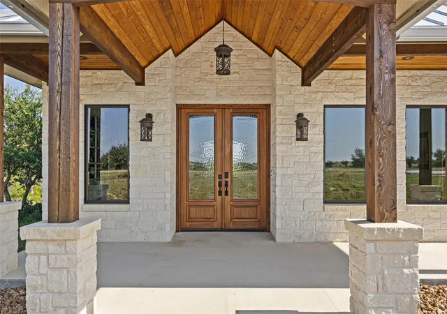 Photo 3 of House for sale at 234 Elk Run Cv, Blanco, TX 78606 | MLS# 3614608 | Listing updated on 2026-09-28