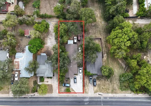 2nd image of 2103 E 12th St, Austin, TX 78702 | MLS# 1225763