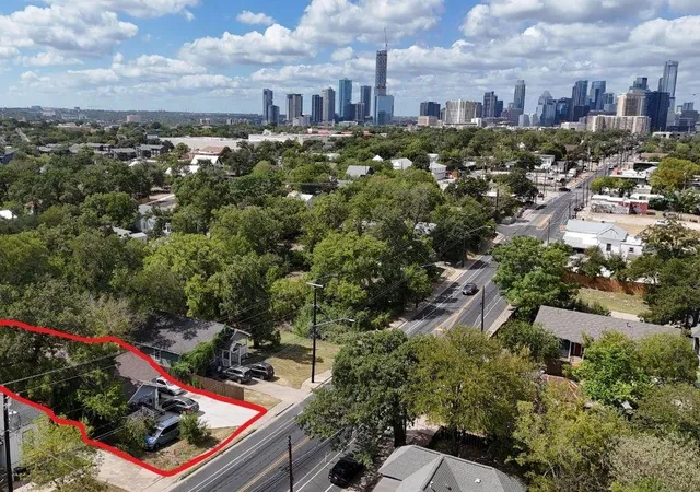 4th image of 2103 E 12Th St, Austin, TX 78702 | MLS# 1225763