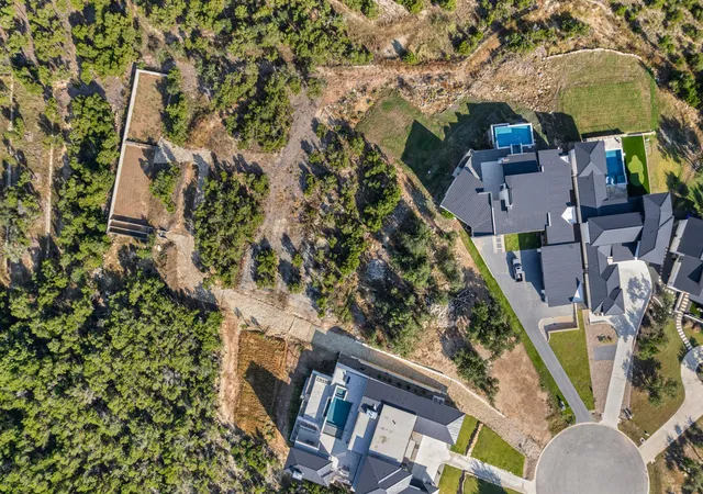 5th image of 8004 Kuhn Dr, Austin, TX 78736 | MLS# 3995865