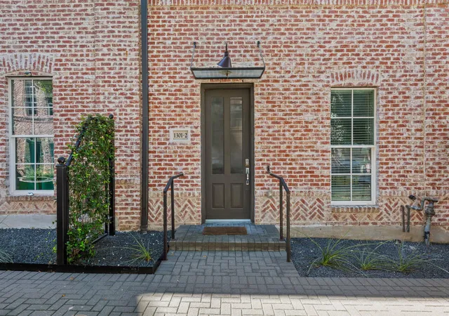 2nd image of 1301 Town Creek Dr #2, Austin, TX 78741 | MLS# 2445025