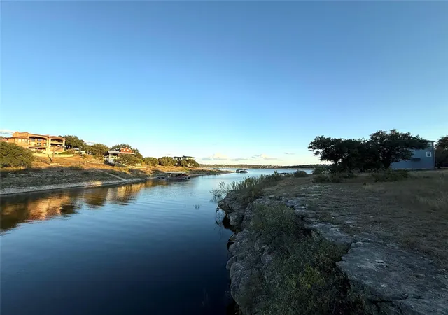 3rd image of 20049 Continental Dr, Lago Vista, TX 78645 | MLS# 8659086
