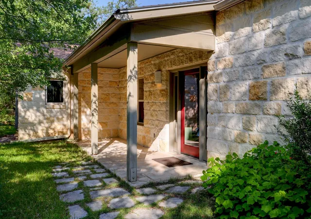 Photo 3 of Single family home for sale at 2147 Tejas Trl, Blanco, TX 78606 | MLS# 7051221 | Listing updated on 2026-05-30
