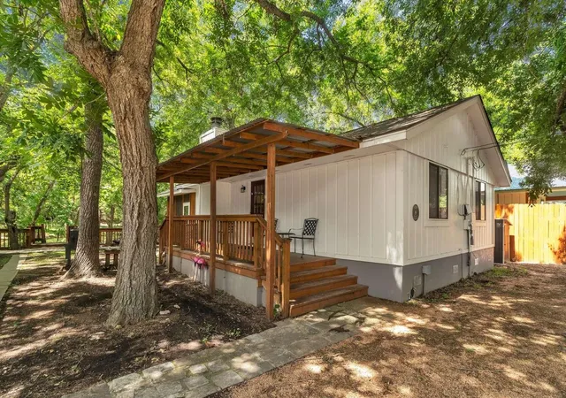 1st image of 107 109 Scudder Ln, Wimberley, TX 78676 | MLS# 2985681