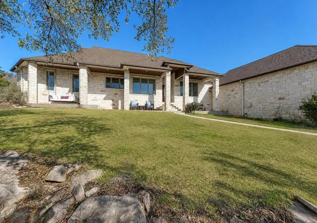 Homes for sale in Kingsland, TX | 330 Juniper Trl, Kingsland, TX 78639 | MLS# 3566451