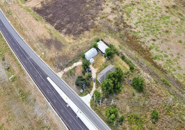 2nd image of 280 Fm 3349, Taylor, TX 76574 | MLS# 7623141