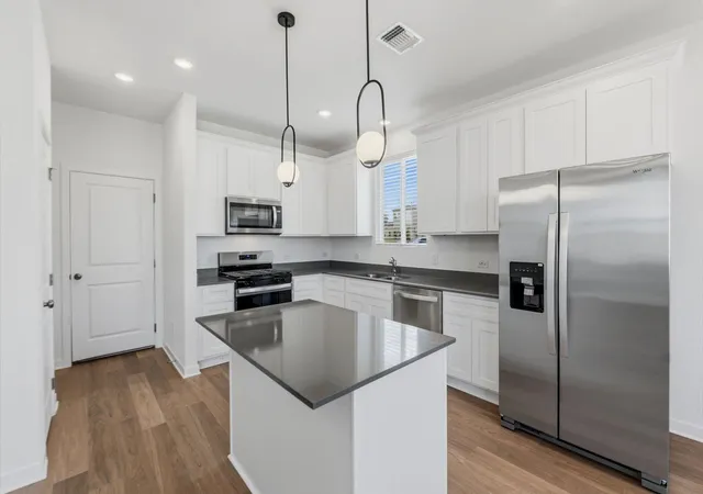 3rd image of 113 Lindheimer Ln, San Marcos, TX 78666 | MLS# 4492587