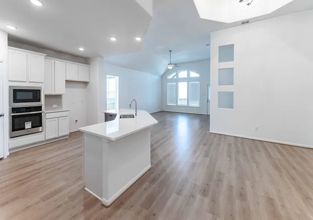 3rd image of 251 Grey Leaf Rd, Buda, TX 78610 | MLS# 2247300