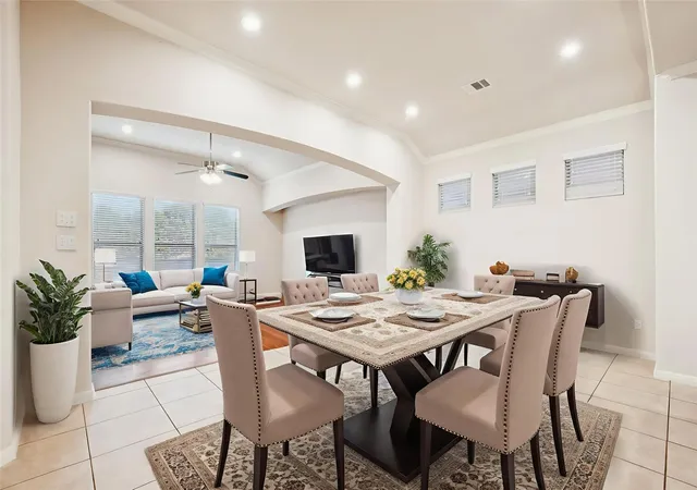 5th image of 634 Irvin Dr, San Marcos, TX 78666 | MLS# 6400195