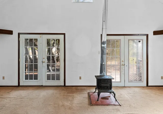 Photo 3 of Single family home for sale at 15403 Gebron Dr, Lakeway, TX 78734 | MLS# 9483442 | Listing updated on 2026-10-05