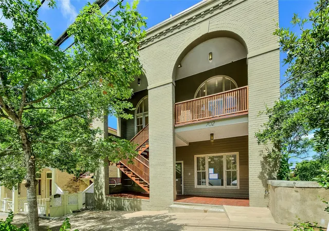 2nd image of 702 San Antonio St, Austin, TX 78701 | MLS# 3420492