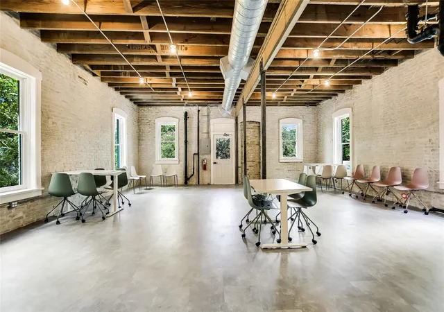 4th image of 702 San Antonio St, Austin, TX 78701 | MLS# 3420492