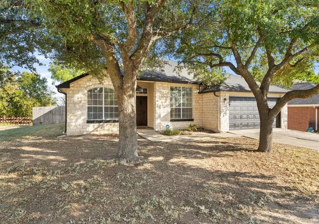 Photo 3 of Single family home for sale at 305 Plumbago Dr, Pflugerville, TX 78660 | MLS# 9051410 | Listing updated on 2026-10-06