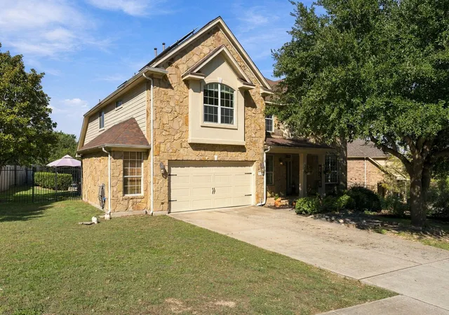 Photo 1 of Single family home for sale at 5124 Texas Bluebell Dr, Spicewood, TX 78669 | MLS# 8210482 | Listing updated on 2026-10-29
