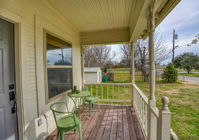 Homes for sale in Llano, TX | 305 W Tarrant St, Llano, TX 78643 | MLS# 3692197