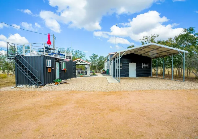2nd image of 4113 Hermosa Dr, Kingsland, TX 78639 | MLS# 6659626