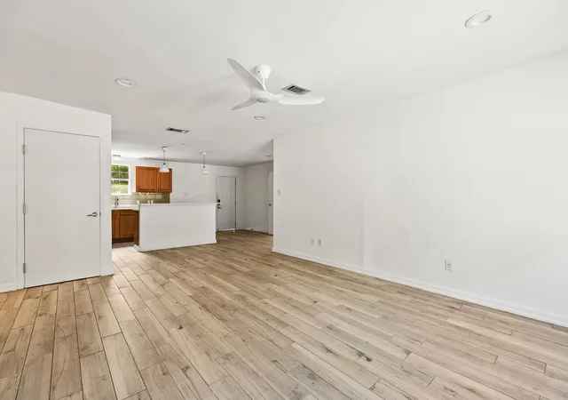 4th image of 5307 Ledesma Rd, Austin, TX 78721 | MLS# 2060197
