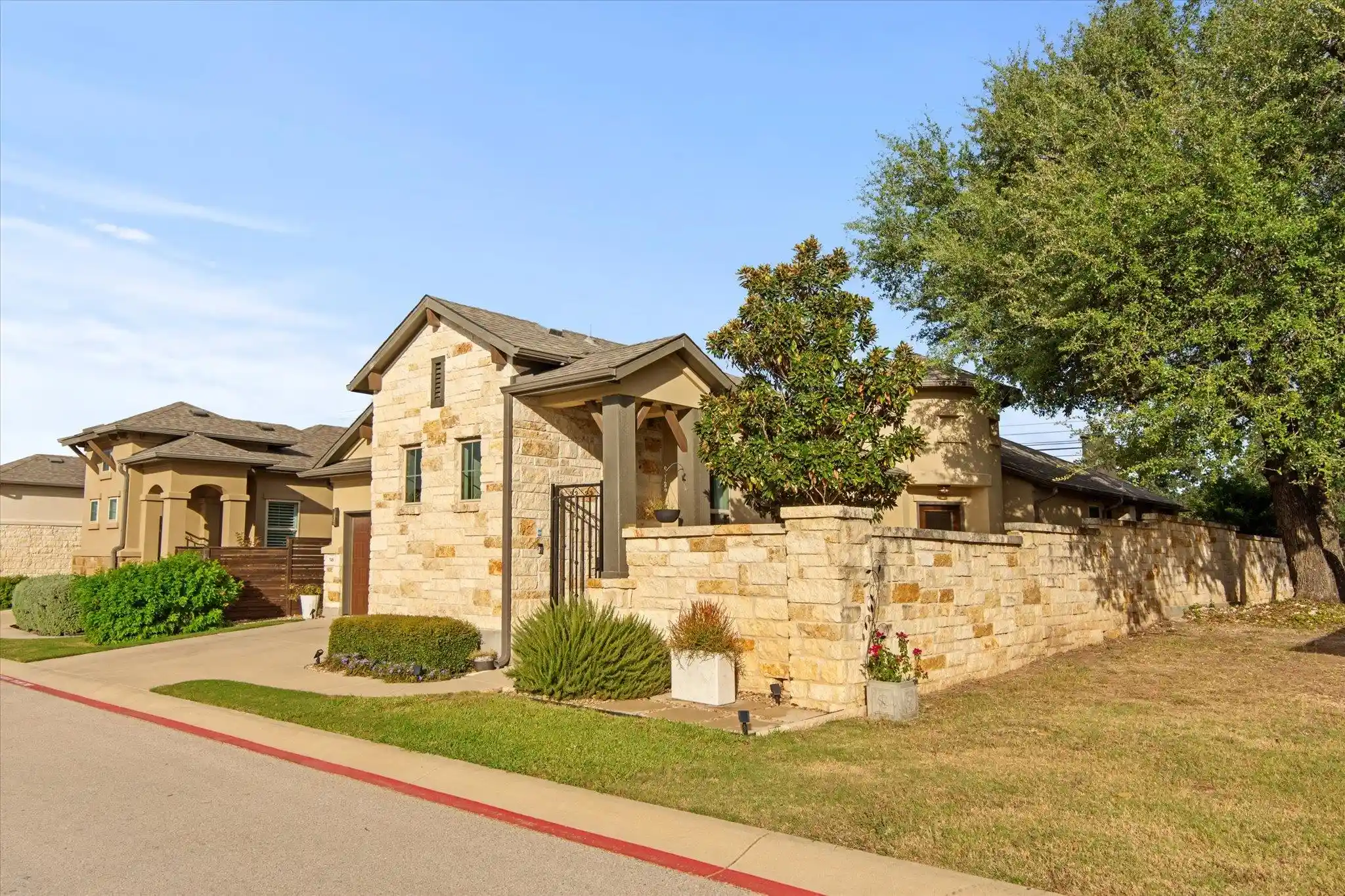 Listing Photo 2 - Condo for sale in 549 Clubhouse Dr located at 549 Clubhouse Dr, Georgetown, TX 78628 - Unit 549 Clubhouse Dr