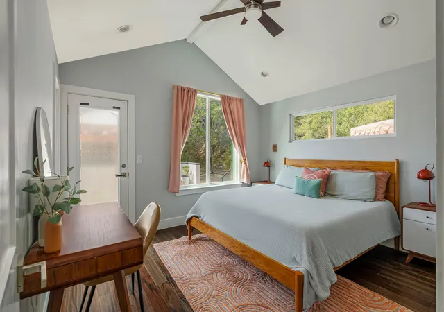 3rd image of 2812 Oak Springs Dr #2, Austin, TX 78702 | MLS# 1118002