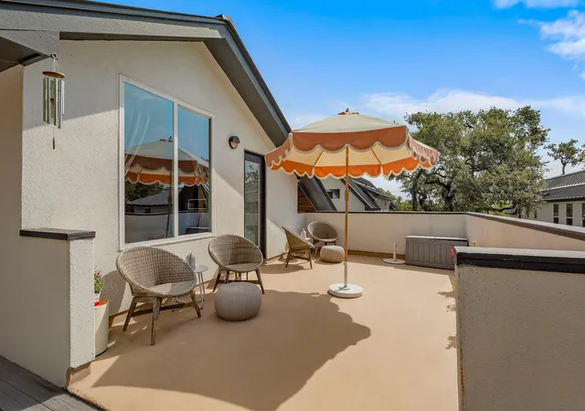 4th image of 2812 Oak Springs Dr #2, Austin, TX 78702 | MLS# 1118002