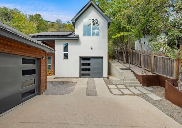 5th image of 2812 Oak Springs Dr #2, Austin, TX 78702 | MLS# 1118002