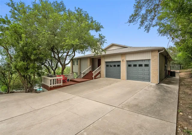 3rd image of 1011 Ridge Point Dr, Marble Falls, TX 78654 | MLS# 5499362