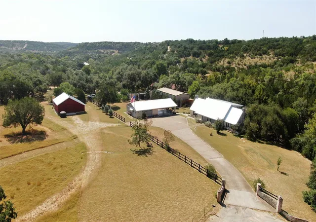 4th image of 101 Arrowlake Rd, Wimberley, TX 78676 | MLS# 9243267