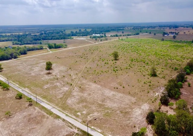 3rd image of 3 Big Sky Ranch Rd, Smithville, TX 78957 | MLS# 8732439
