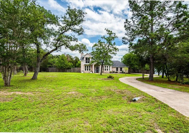 2nd image of 171 N Pin Oak Xing, Elgin, TX 78621 | MLS# 1780572