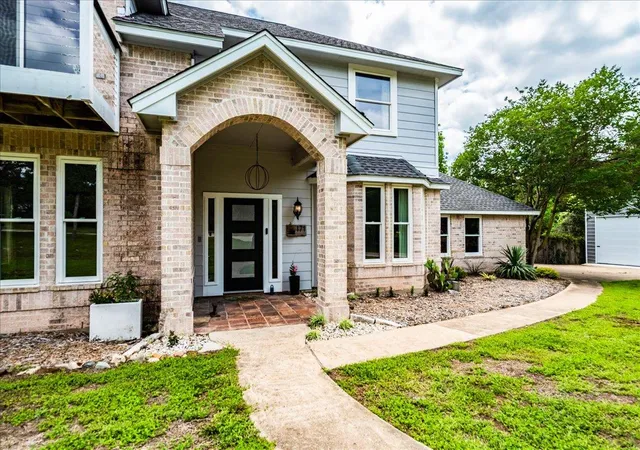 5th image of 171 N Pin Oak Xing, Elgin, TX 78621 | MLS# 1780572