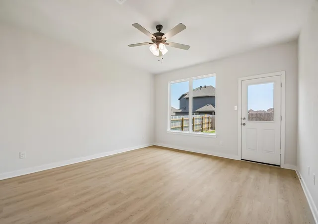 Photo 4 of Single family home for sale at 308 Boatright Blvd, Jarrell, TX 76537 | MLS# 2364537 | Listing updated on 2026-10-27