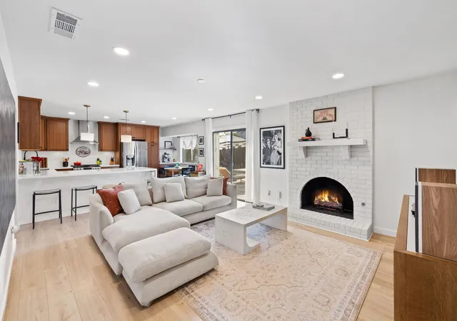 Photo 4 of Single family home for sale at 6502 Aldford Cir, Austin, TX 78745 | MLS# 3645010 | Listing updated on 2026-02-04
