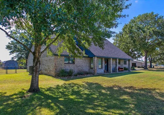 2nd image of 974 State Hwy 21 Hwy E, Caldwell, TX 77836 | MLS# 5735418