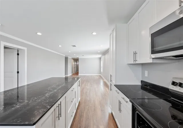 Photo 3 of Single family home for sale at 2024 Applewood Dr, Lockhart, TX 78644 | MLS# 7205974 | Listing updated on 2026-10-08