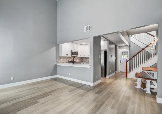1st image of 1010 Rundberg Ln #24, Austin, TX 78758 | MLS# 4885330