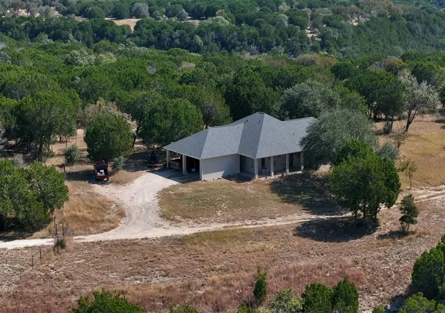 Photo 3 of House for sale at 543 County Rd 4620, Kempner, TX 76539 | MLS# 3565920 | Listing updated on 2026-10-21