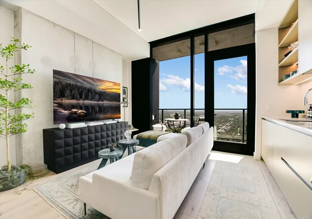 Photo 1 of Condo for sale at 610 Davis St #2607, Austin, TX 78701 | MLS# 1093557 | Listing updated on 2026-09-20