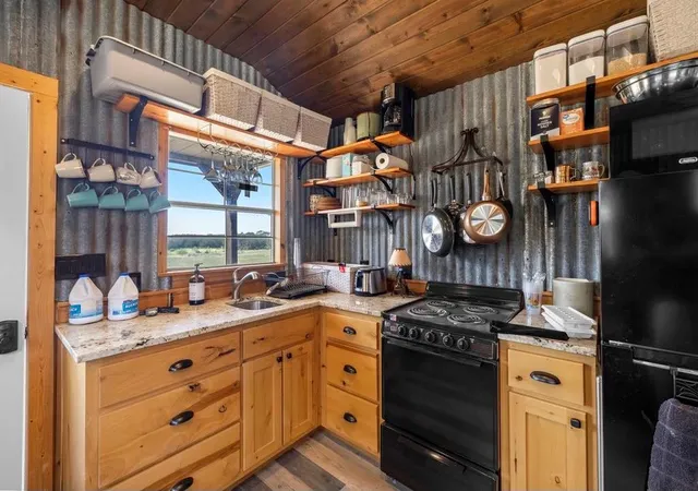 Photo 4 of House for sale at 119 County Rd 107 N, Lampasas, TX 76550 | MLS# 4845630 | Listing updated on 2026-10-04